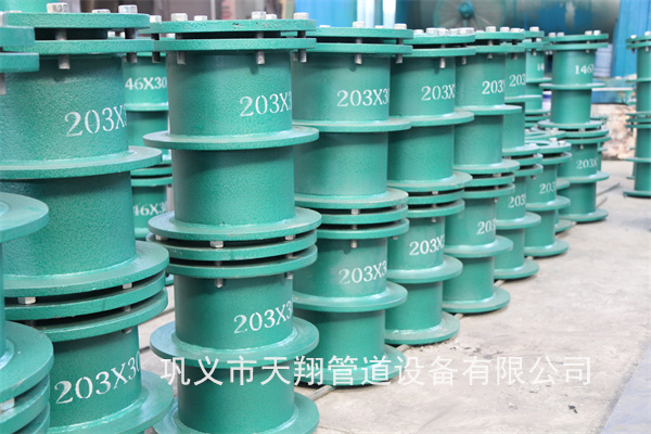 ��ɽ���Է�ˮ�׹�