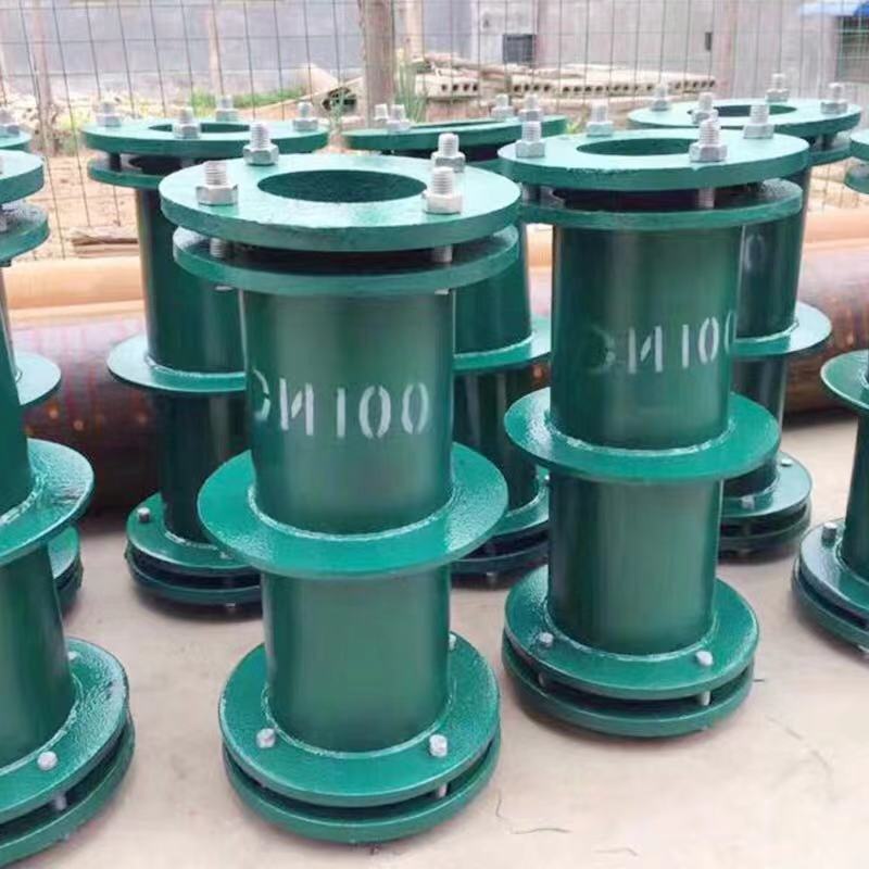 ���Է�ˮ�׹ܵİ��b��Ҋ���}